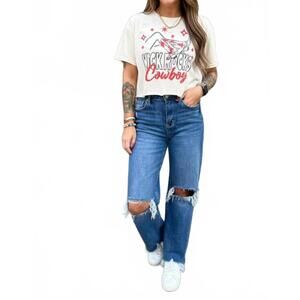 NEW COUNTRY DEEP crop kick rocks cowboy graphic tee in white